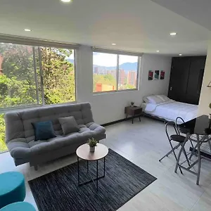 Seconds From Provenza Lovely 1-bedroom Apartamento