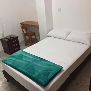 Séjour chez l'habitant Roomies House By Rincon, Medellín
