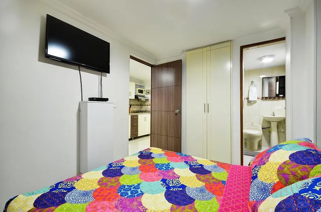 Apartamentos Amoblados Jg De La 70 Medellín 0*,