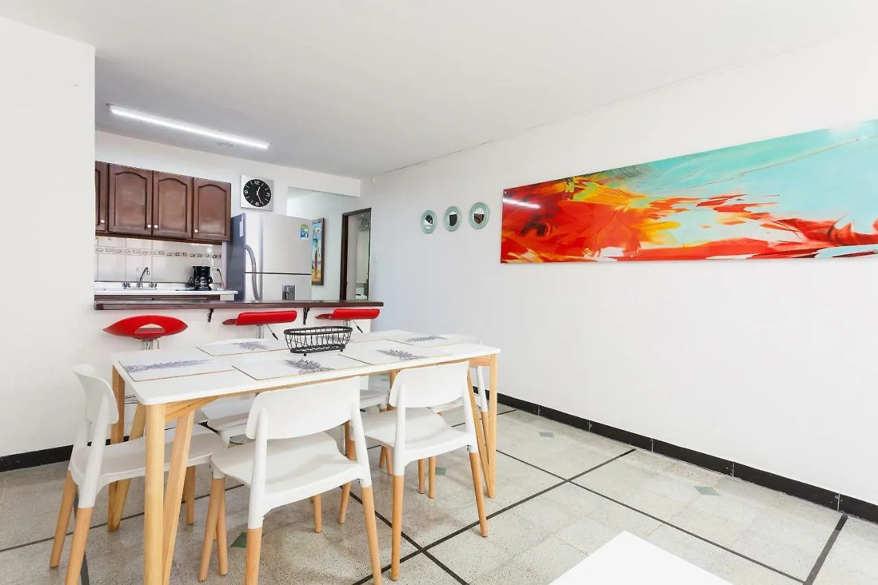 Apartamentos Amoblados Jg De La 70 Medellín Kolumbien
