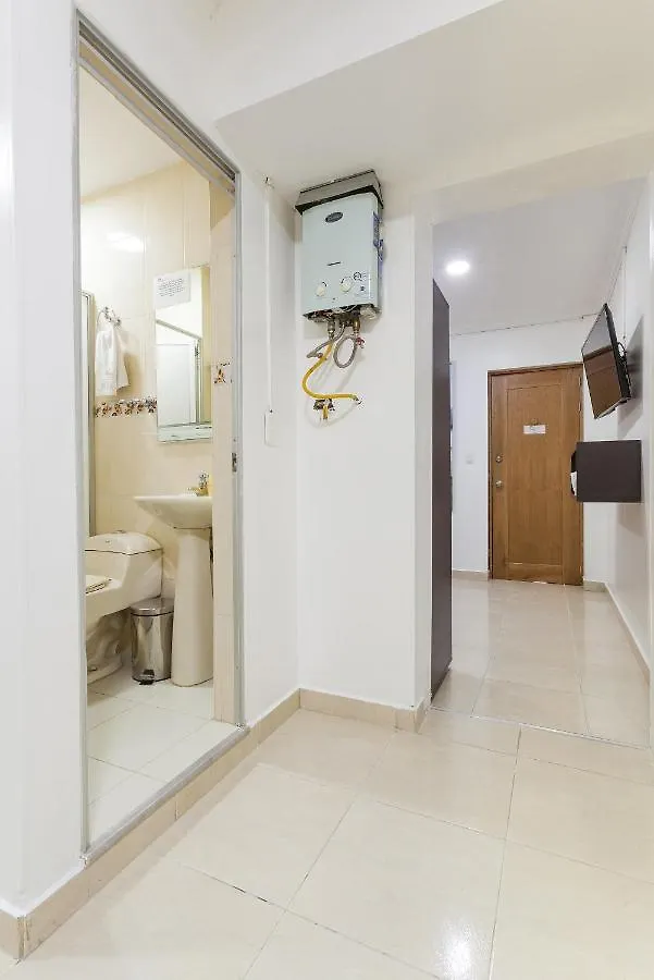 Apartamentos Amoblados Jg De La 70 Medellín 0*,