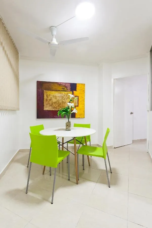 Apartamentos Amoblados Jg De La 70 Medellín 0*,